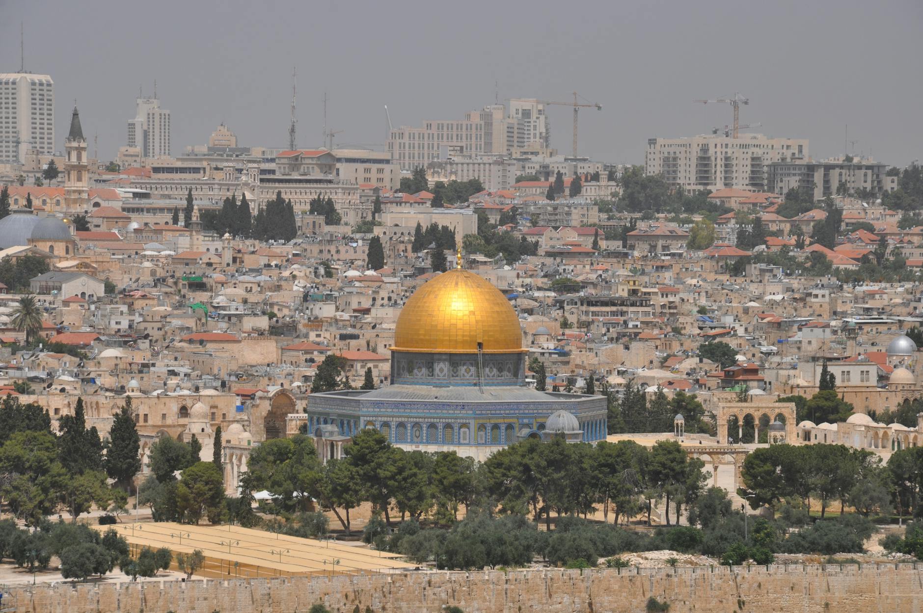 Jerusalem itinerary - sunrise panorama over the Holy City