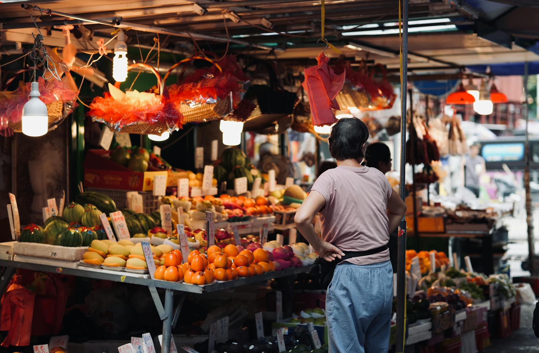 Mahane Yehuda Market food tour with vendors offering tastings of fresh produce and street food